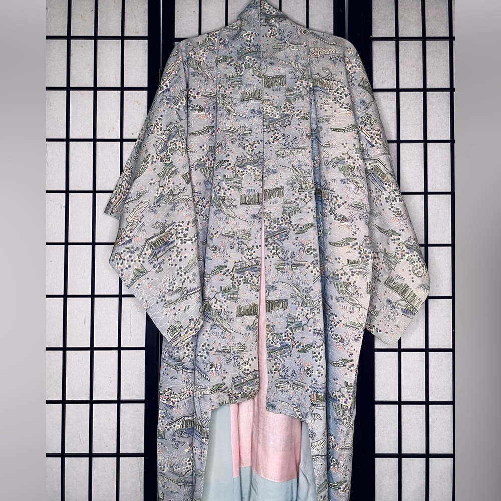 Traditional Patterned Kimono - image 8